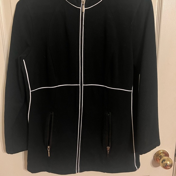 Nieman Marcus Black Jacket and Pants Set w White Piping - Picture 3 of 13